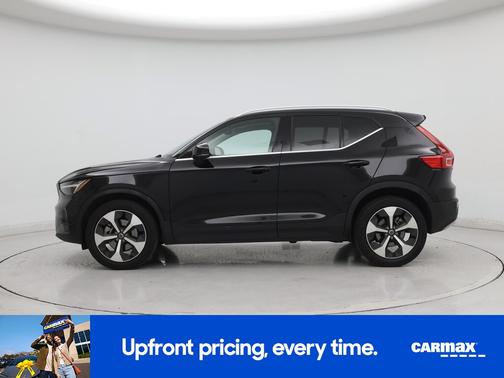 Black 2025 Volvo XC40 B5 Plus Bright Theme