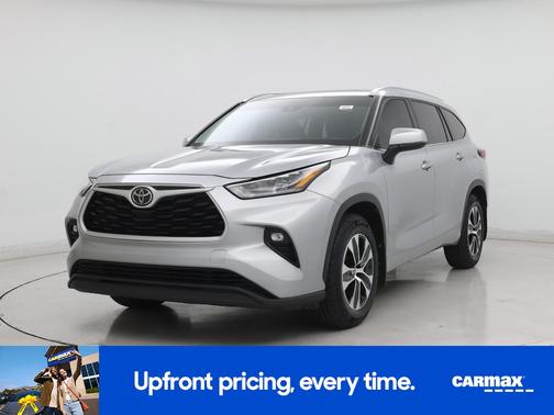Silver 2020 Toyota Highlander XLE