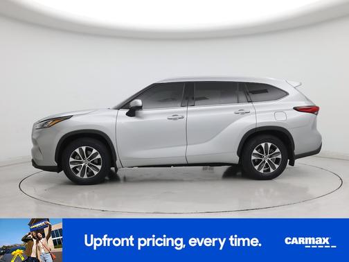 Silver 2020 Toyota Highlander XLE