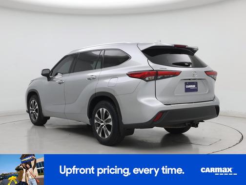 Silver 2020 Toyota Highlander XLE