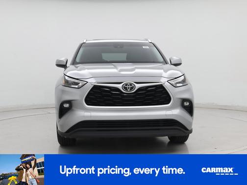 Silver 2020 Toyota Highlander XLE