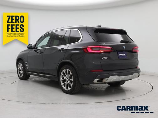 Gray 2023 BMW X5 xDrive40i