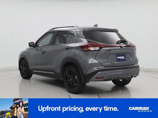 Gray 2024 Nissan Kicks SR