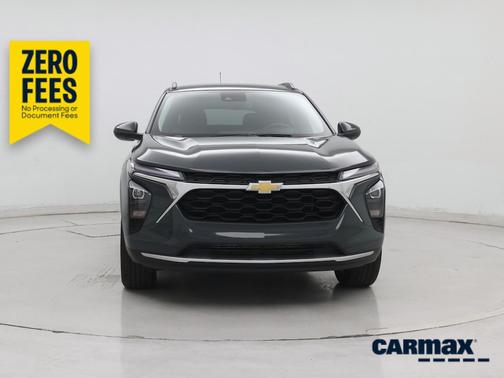 Green 2025 Chevrolet Trax LT
