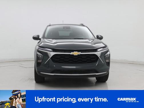 Green 2025 Chevrolet Trax LT