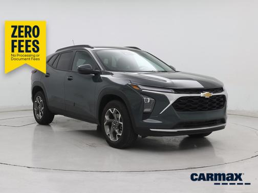 Green 2025 Chevrolet Trax LT