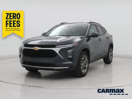 Green 2025 Chevrolet Trax LT