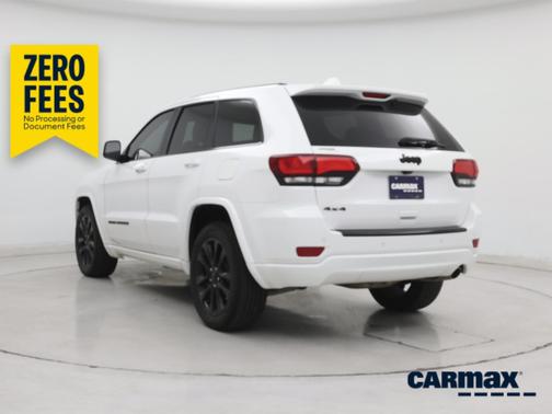 White 2018 Jeep Grand Cherokee Altitude
