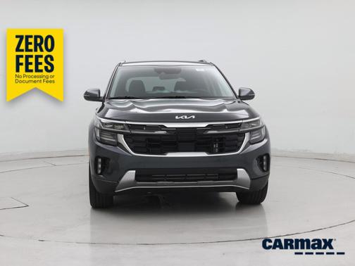 Gray 2024 Kia Seltos SX