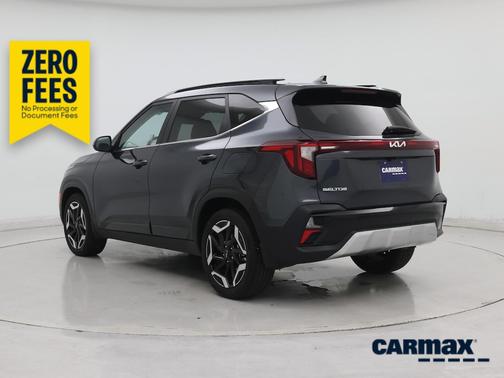 Gray 2024 Kia Seltos SX