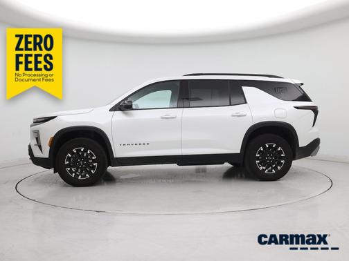 White 2024 Chevrolet Traverse Z71