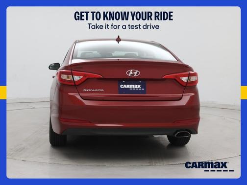 Red 2016 Hyundai SONATA SE