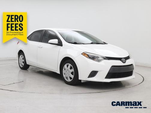 White 2016 Toyota Corolla LE