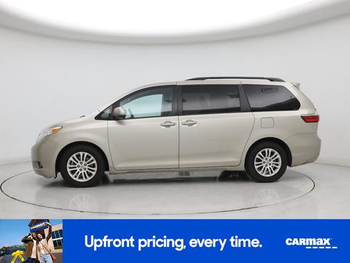 Tan 2016 Toyota Sienna XLE Premium