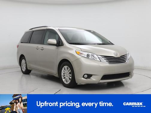 Tan 2016 Toyota Sienna XLE Premium