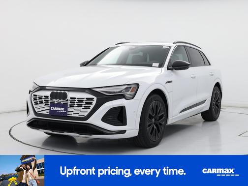 2024 Audi Q8 e-tron Prestige