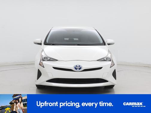 White 2016 Toyota Prius Two