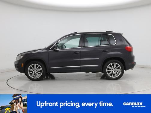 Black 2016 Volkswagen Tiguan SE