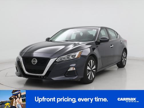 2022 Nissan Altima SV