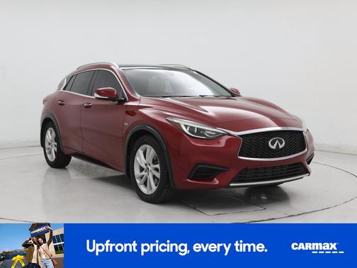 2018 INFINITI QX30 LUXE