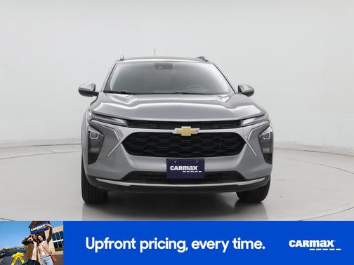 Gray 2025 Chevrolet Trax LT