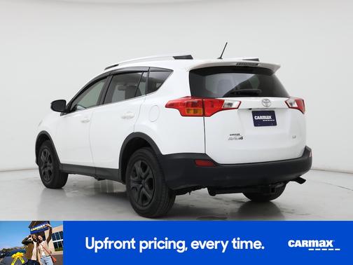 White 2015 Toyota RAV4 LE