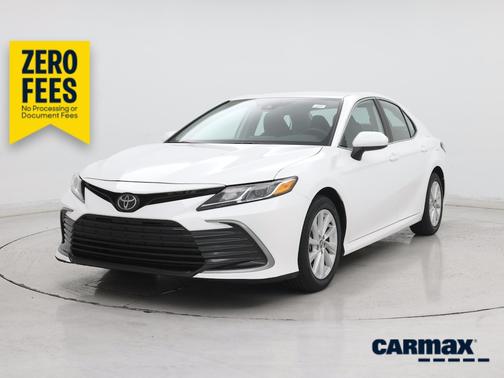 White 2024 Toyota Camry LE