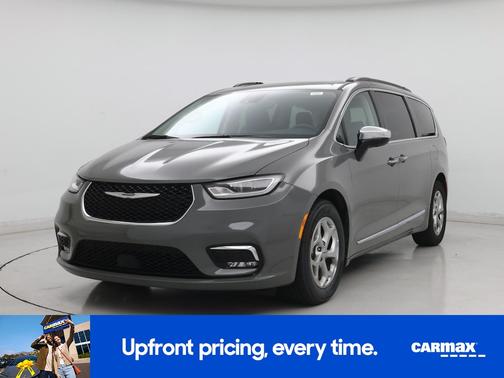 Gray 2023 Chrysler Pacifica Limited