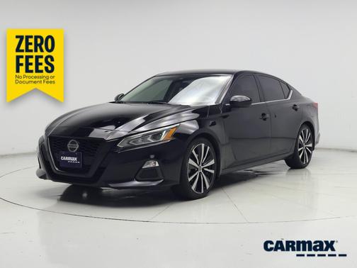 Black 2020 Nissan Altima SR