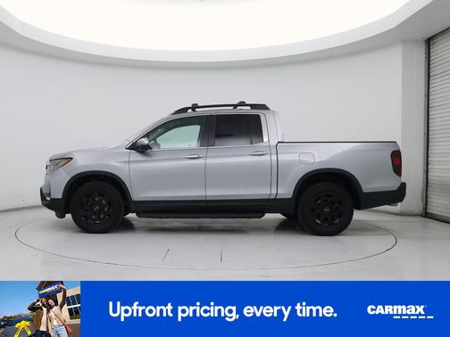 Silver 2025 Honda Ridgeline RTL+