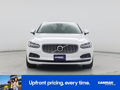 White 2022 Volvo S90 B6 Inscription