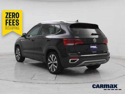 Black 2022 Volkswagen Taos SE