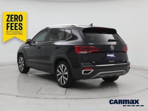 Black 2022 Volkswagen Taos SE