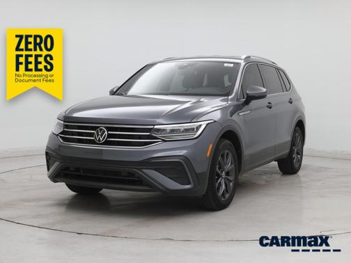 Gray 2022 Volkswagen Tiguan SE