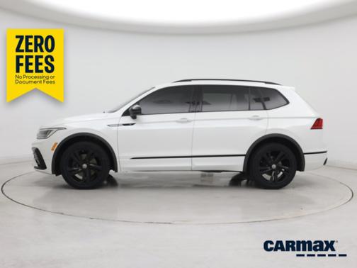 White 2023 Volkswagen Tiguan SE R-Line Black