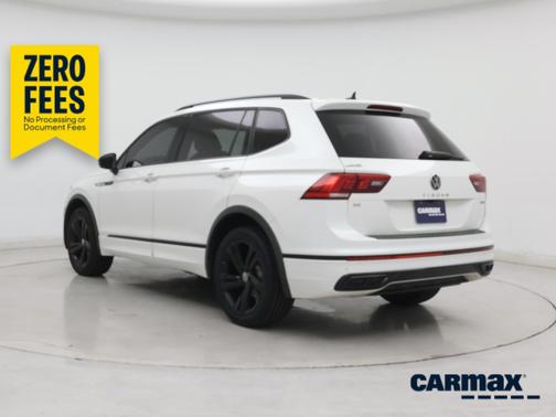 White 2023 Volkswagen Tiguan SE R-Line Black