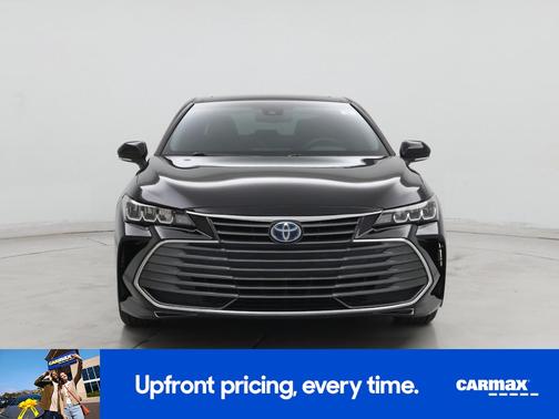 2022 Toyota Avalon Hybrid XLE