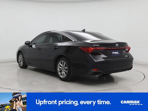 2022 Toyota Avalon Hybrid XLE