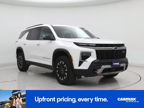 White 2024 Chevrolet Traverse Z71