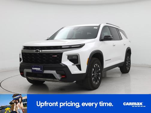 White 2024 Chevrolet Traverse Z71