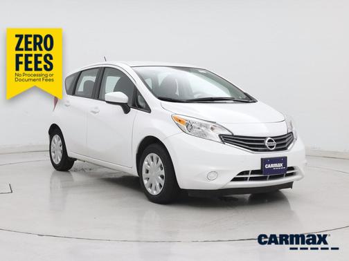 White 2016 Nissan Versa Note SV