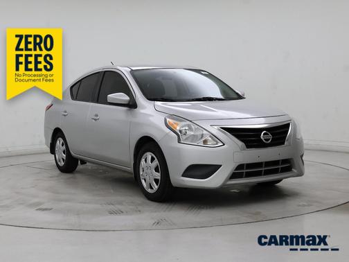 Gray 2016 Nissan Versa SV