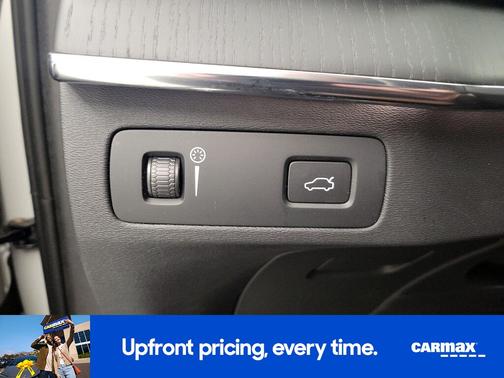 White 2021 Volvo XC90 T6 Inscription