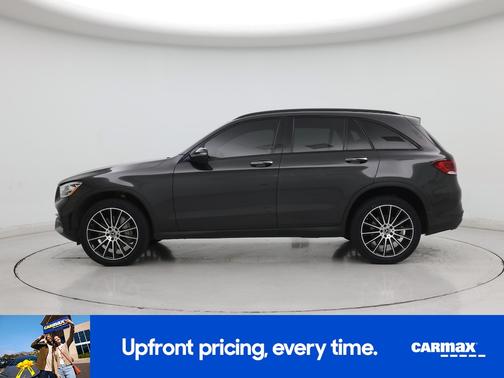 Black 2022 Mercedes-Benz GLC 300