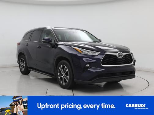 Blue 2020 Toyota Highlander XLE