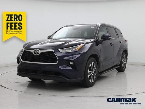 Blue 2020 Toyota Highlander XLE