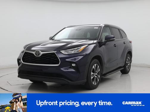 Blue 2020 Toyota Highlander XLE