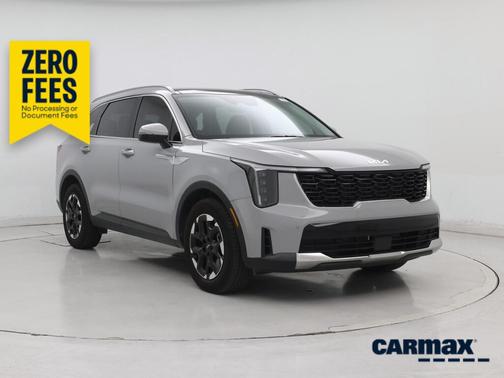 Gray 2025 Kia Sorento S