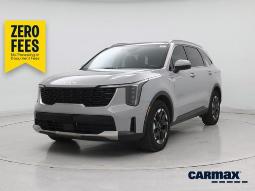 Gray 2025 Kia Sorento S