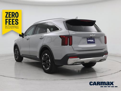 Gray 2025 Kia Sorento S